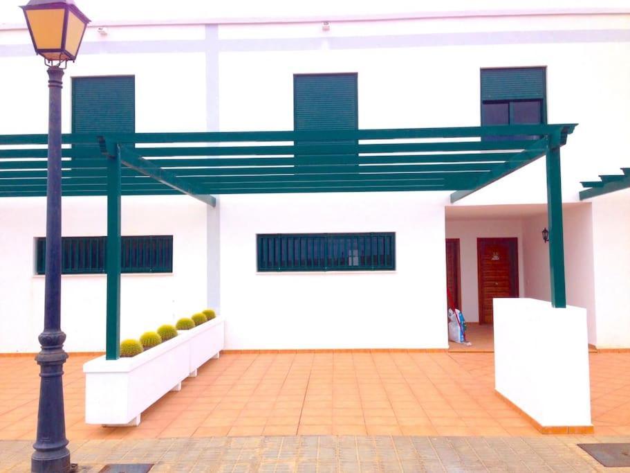 White Beach Villa Playa Blanca  Exterior photo